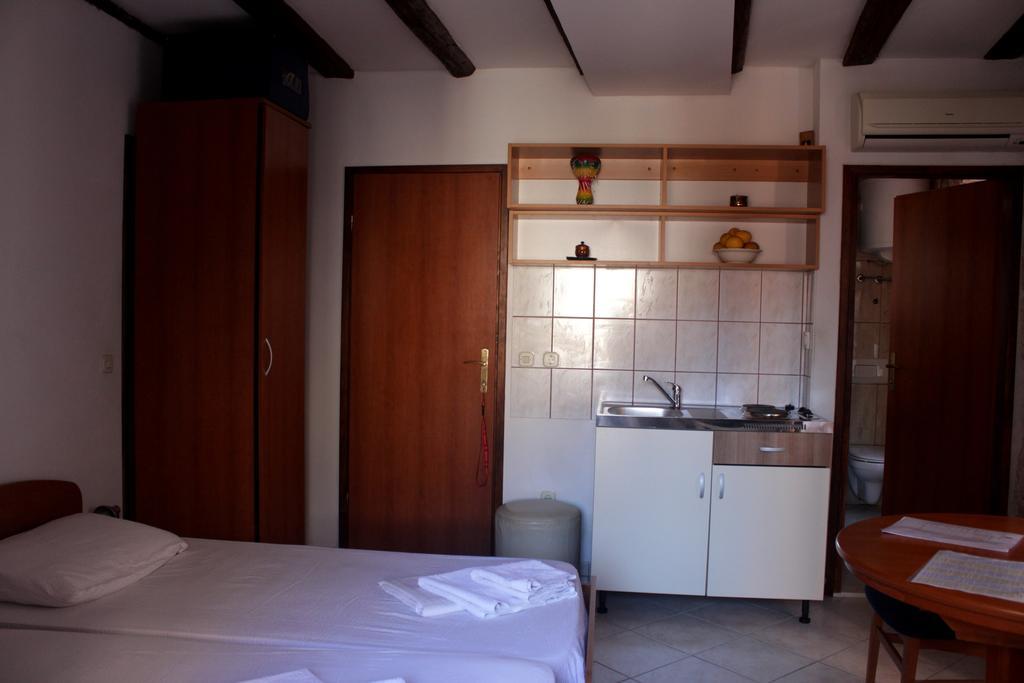 Apartment Biline Center Korcula Town Room photo